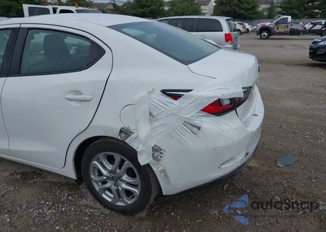 2018 Toyota Yaris Ia z USA, uszkodzony, nr VIN 3MYDLBYV3JY300967